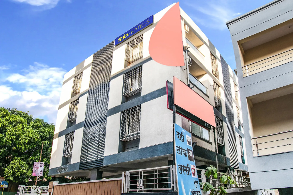 FabHotel Galaxy Apartment