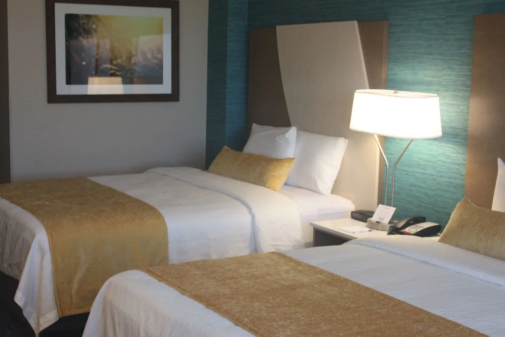 Illinois Beach Hotel