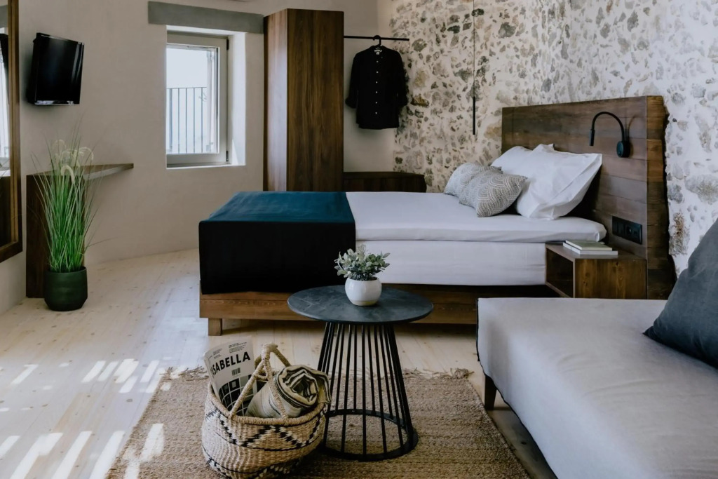 Antigones Stone House