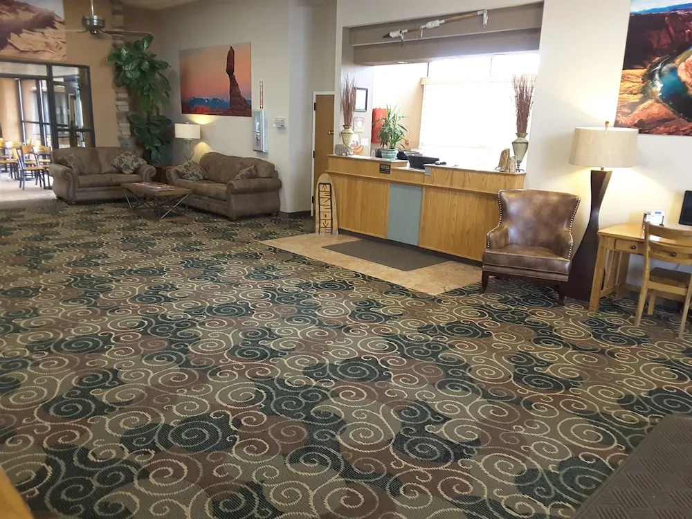 Inn at the Canyons