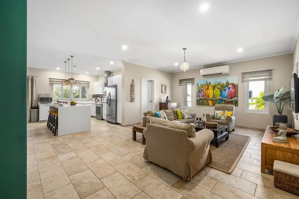 Amazing 4BR 3BA Villa Palm Beach w NEW Pool