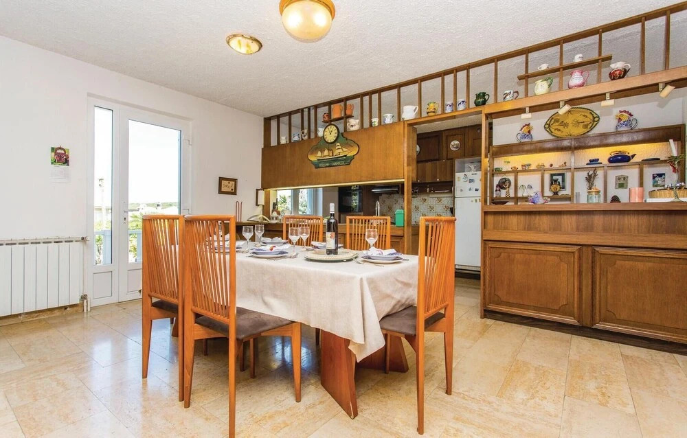 Awesome Home In Malinska With Wifi
