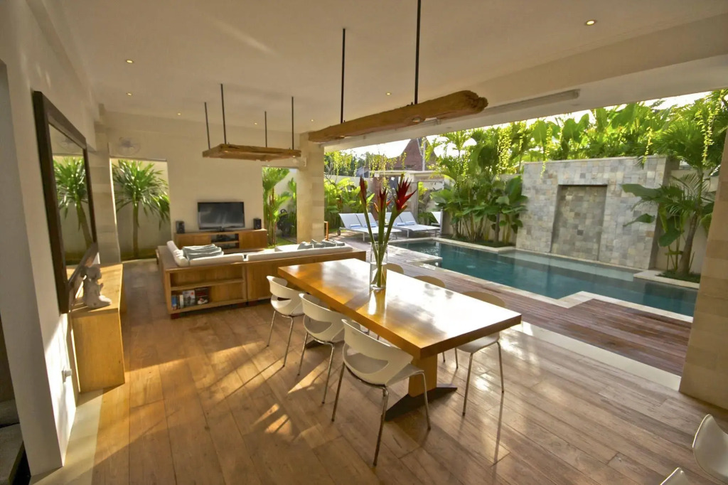 Villa Pantai Indah