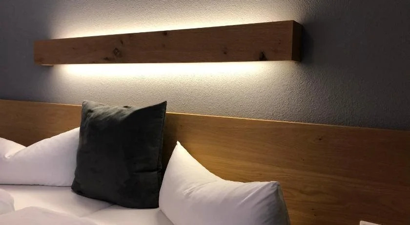 Collina Hotel  More