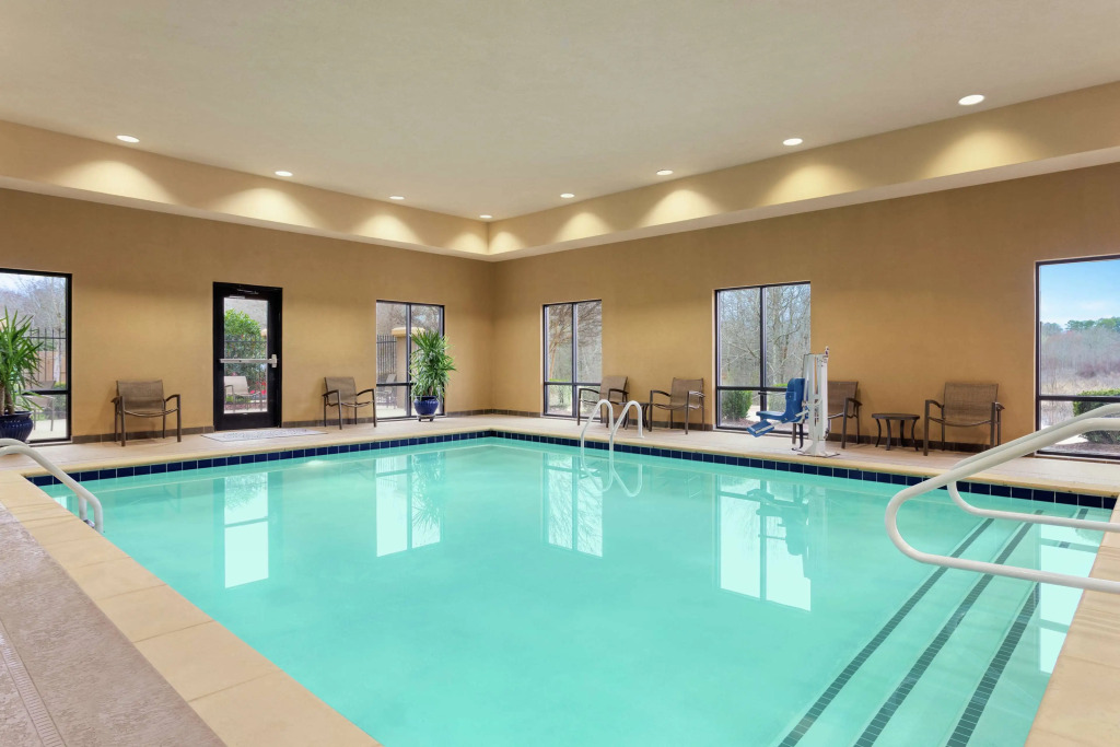 Hampton Inn & Suites Pine Bluff