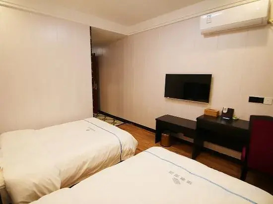 Longchen Holiday Inn (Shanghai Ruijin Hospital Yongjia Road Branch)