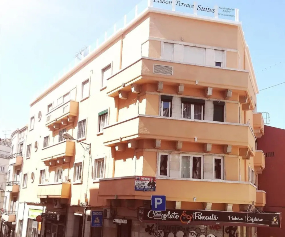 Sweet Suites Guesthouse close to famous Avenue Liberty