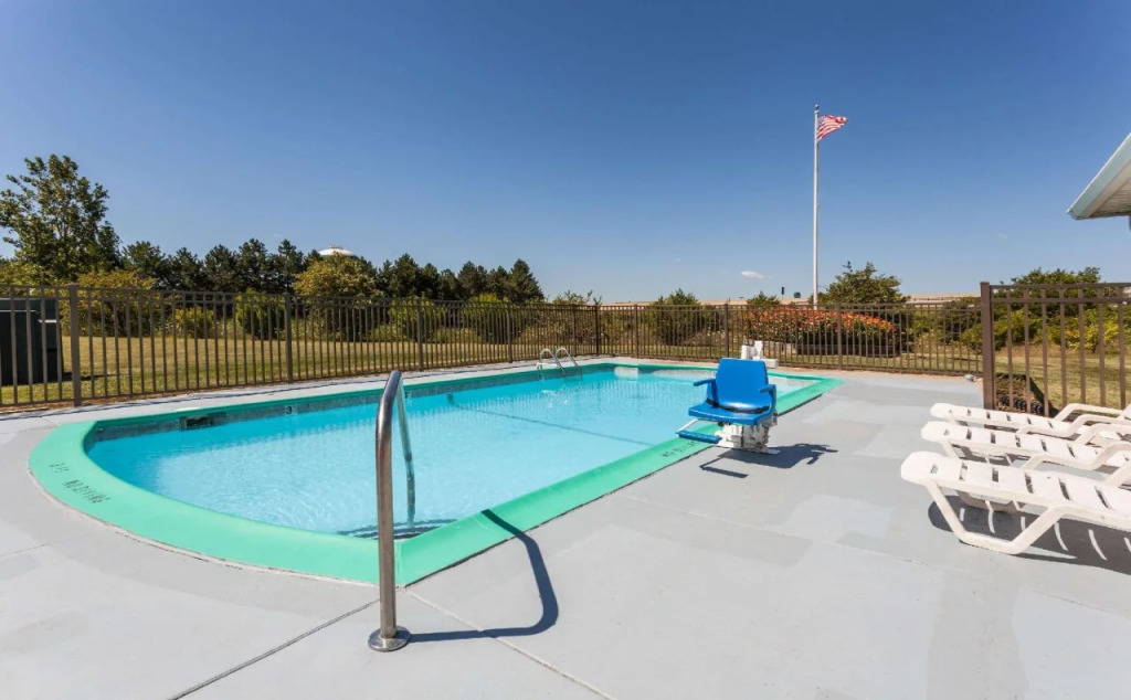 American Inn & suites
