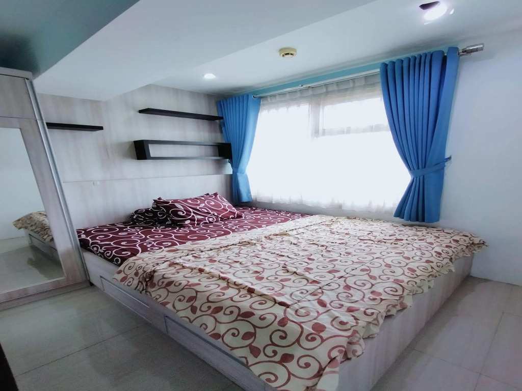 Olympus (The Jarrdin Apartment)
