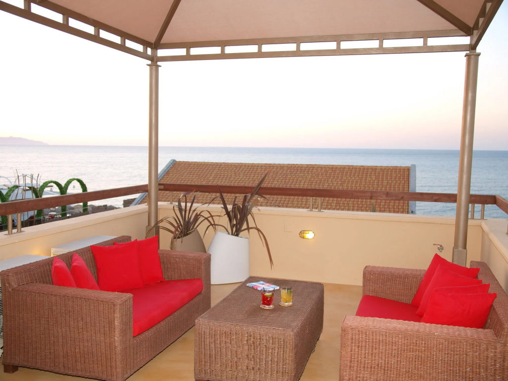 Mylos Hotel Apartments