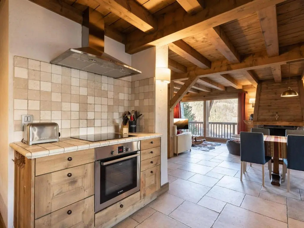 Chalet 5★ à La Clusaz, 8 pers, spa, proche pistes, 4 chambres - FR-1-304-110