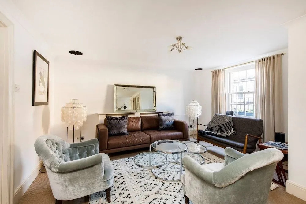 2 Bed Apartment, Notting Hill