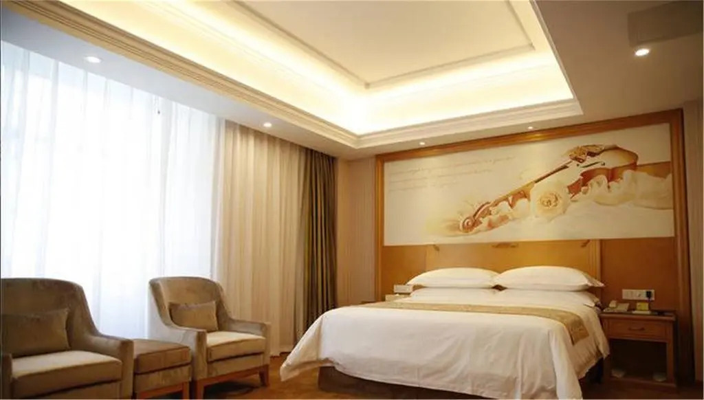 Vienna Hotel Foshan Lingnan Pearl Gymnasium