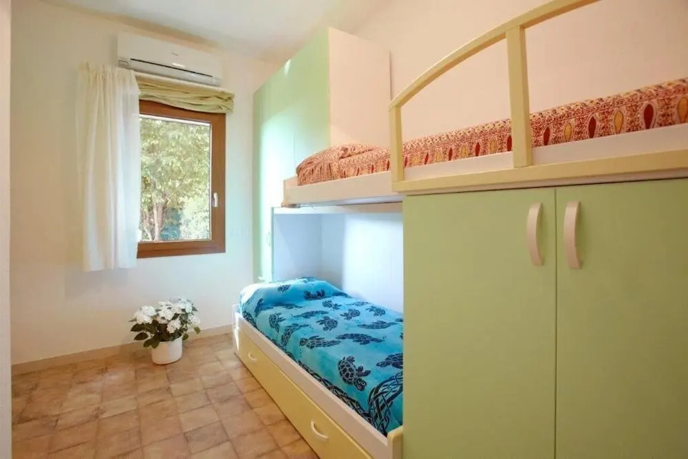 Villa con barbecue con giardino vista mare