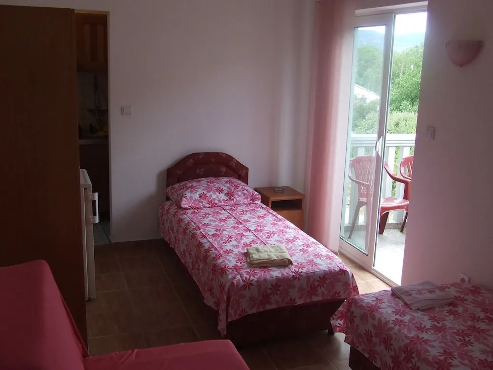 Apartments Lazović
