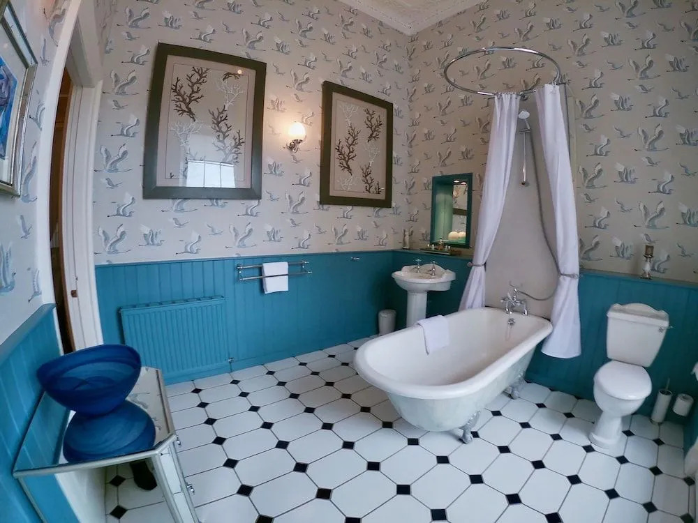 Escape To Edinburgh @ Albyn Place