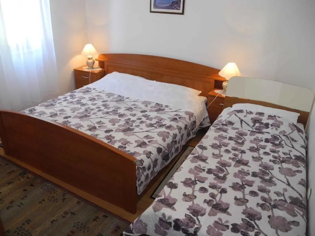 Apartments in Crikvenica 41042