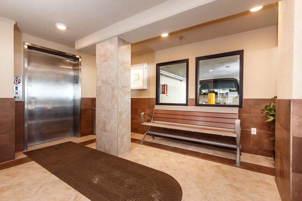 The Palms 401