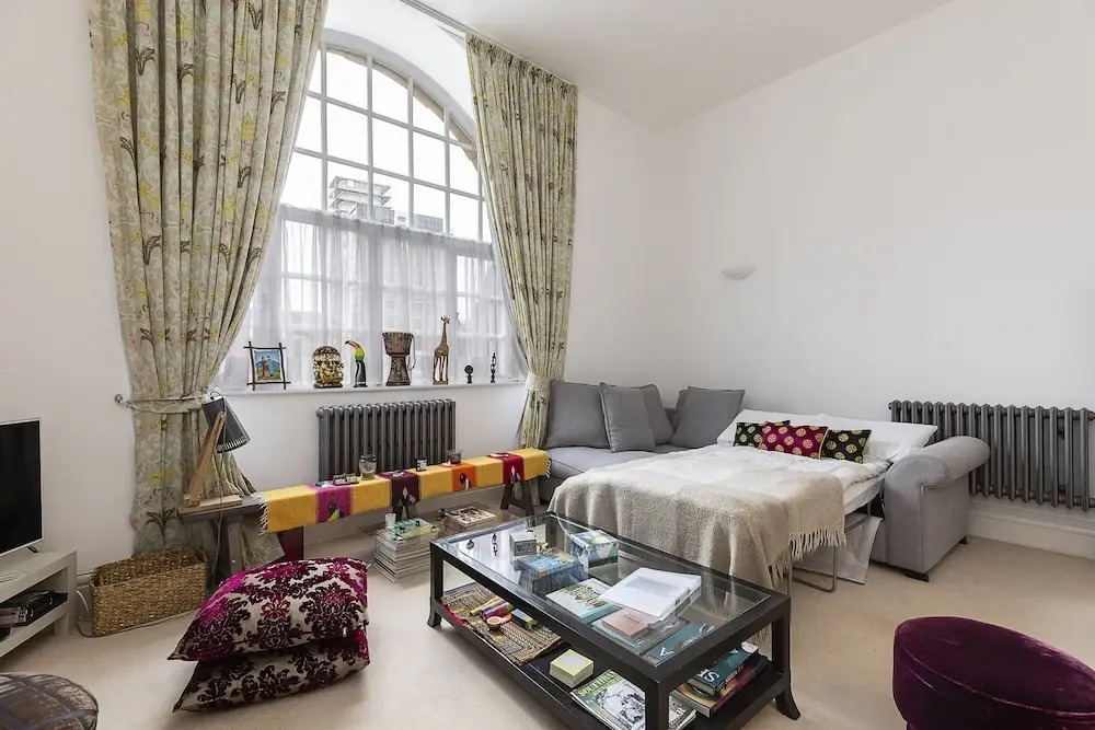 Light & Spacious 1 bed by Battersea Park Sleeps 4