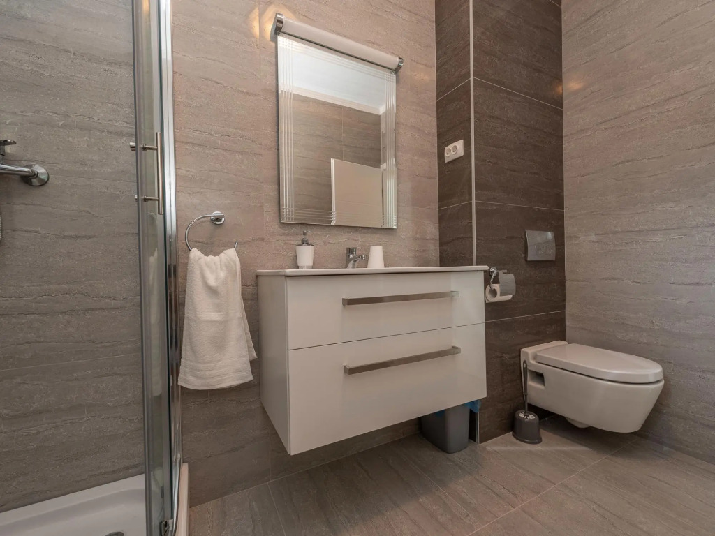 Villa in Galovac with Pool near Zadar