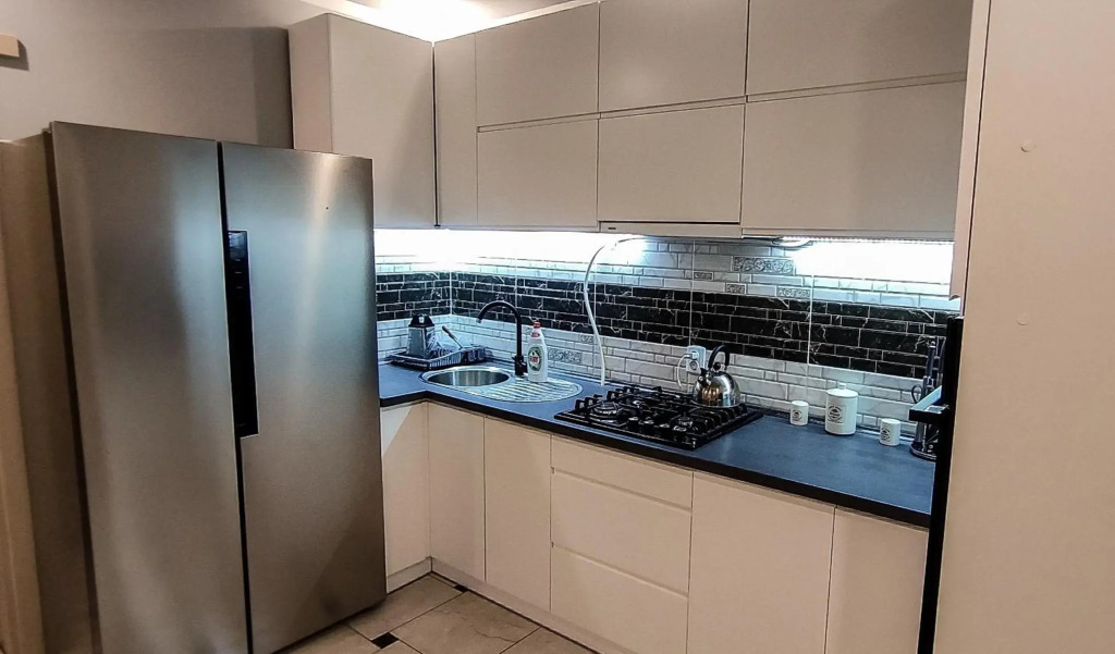 SOKIL HOUSE будинок з чаном та літнім басейном