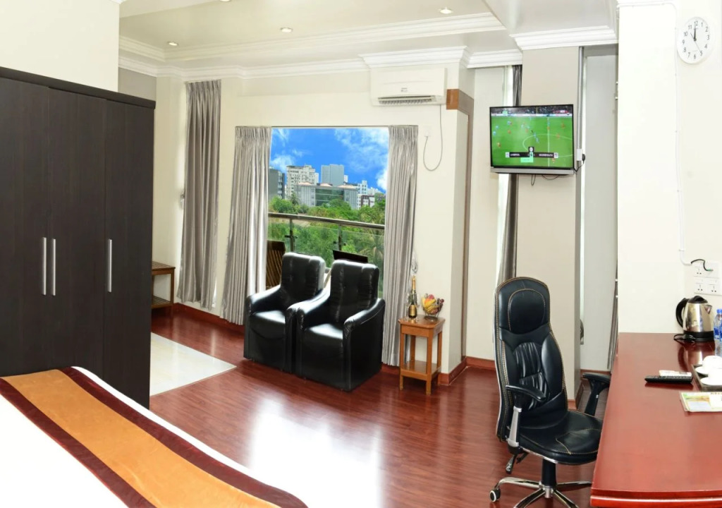 Hotel Grand United - Ahlone Branch