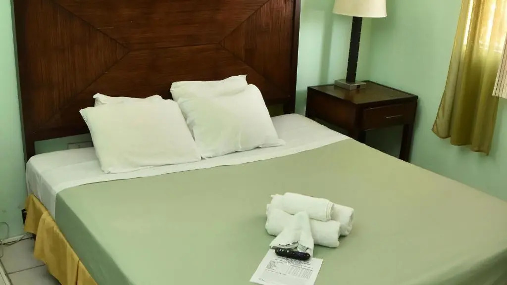 Room in Guest Room - Aanola Villas 6a Tranquil Privy Bedroom