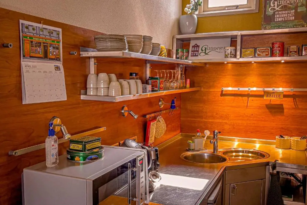 Gunnerys Guest House
