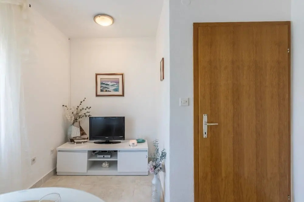 Mirica - Close to the Beach - A1