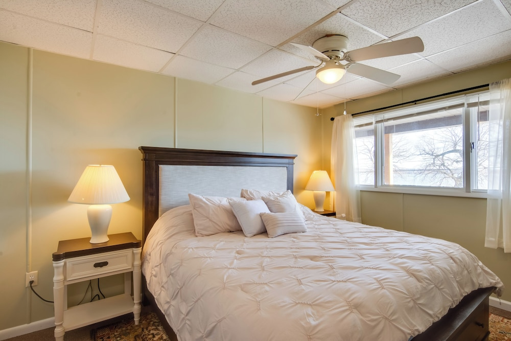 Balcony + Scenic Views: Chautauqua Lake Retreat