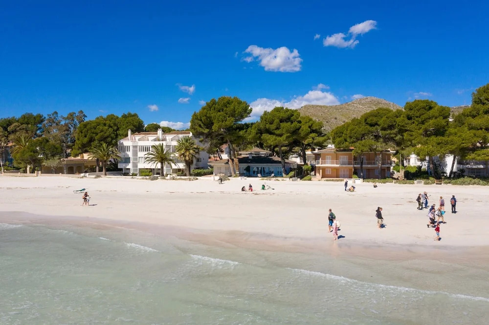 Villa Garballons 9 Alcudia - Sea Front by PriorityVillas