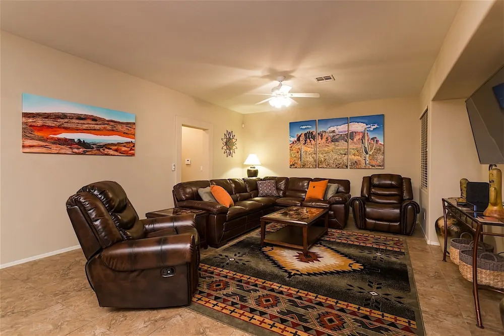Valley of the Sun 5 BR by Casago