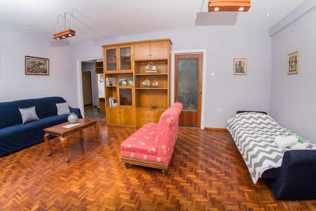 Théa Apartment