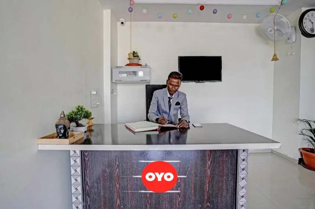OYO Flagship 70132 Hotel Lemon Grass