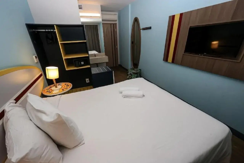 Golden Tulip Guarujá - Antigo Delphin Surf Hotel