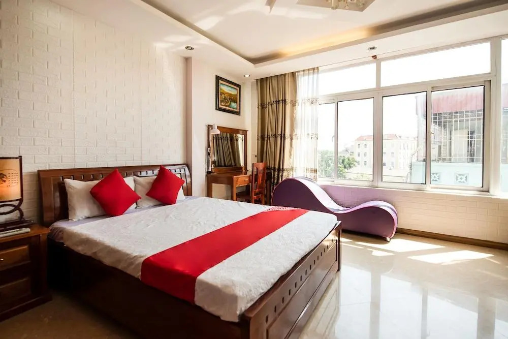Oyo 434 Hoang Long Hotel