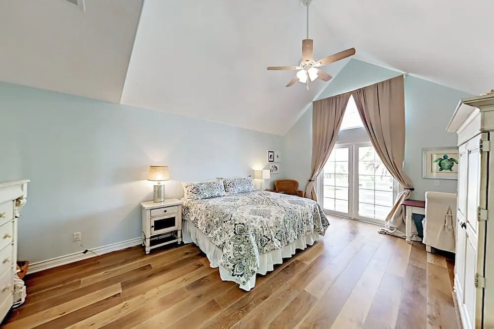 Royal Sands Home 4 Bedrooms 4 Bathrooms Home