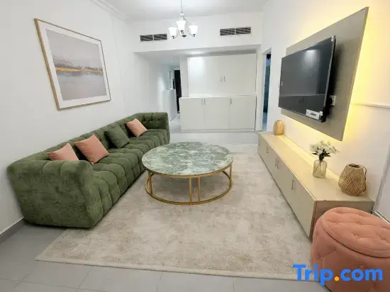 Premium Stay in SBK Dubai - Female Only