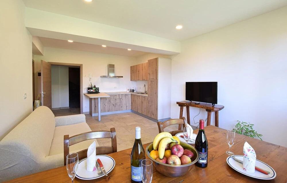 Awesome Apartment in Lamon With Wifi and 1 Bedrooms