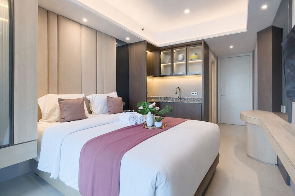 Magnificent Studio With Mall Access At Benson Supermall Mansion Apartment