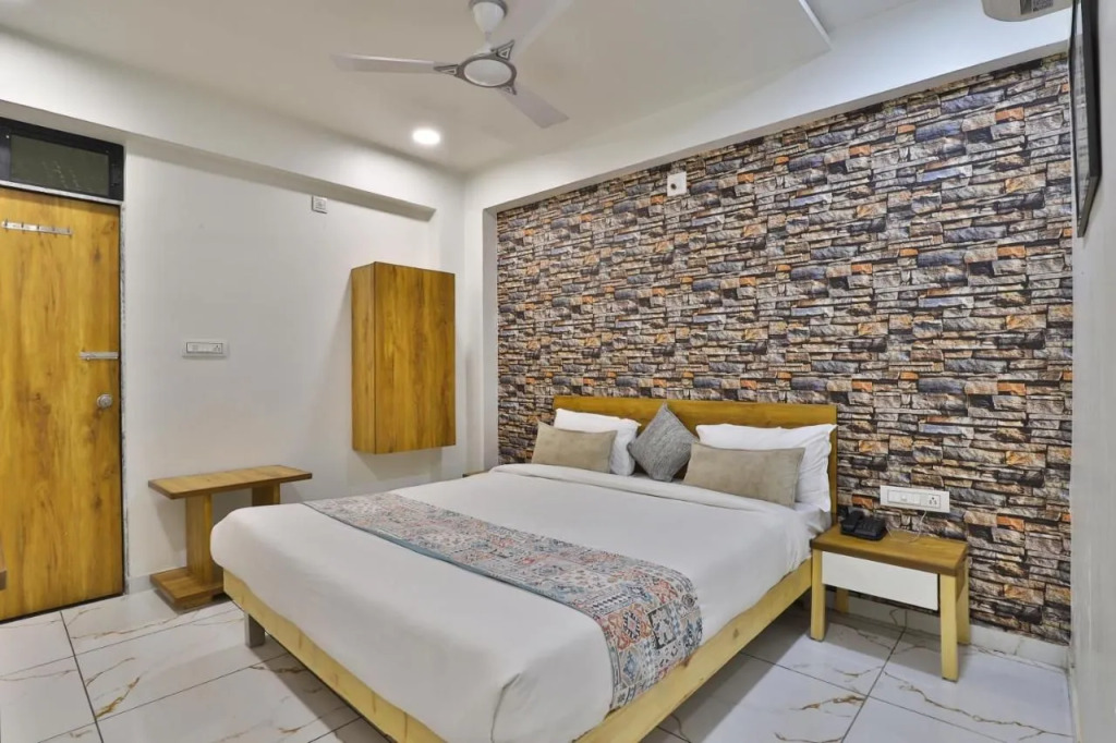 Hotel SR Rooms