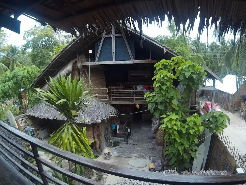 Big 9 Hostel & Room