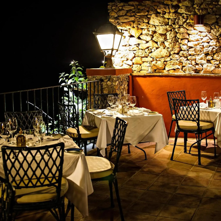 Hotel Carabeo