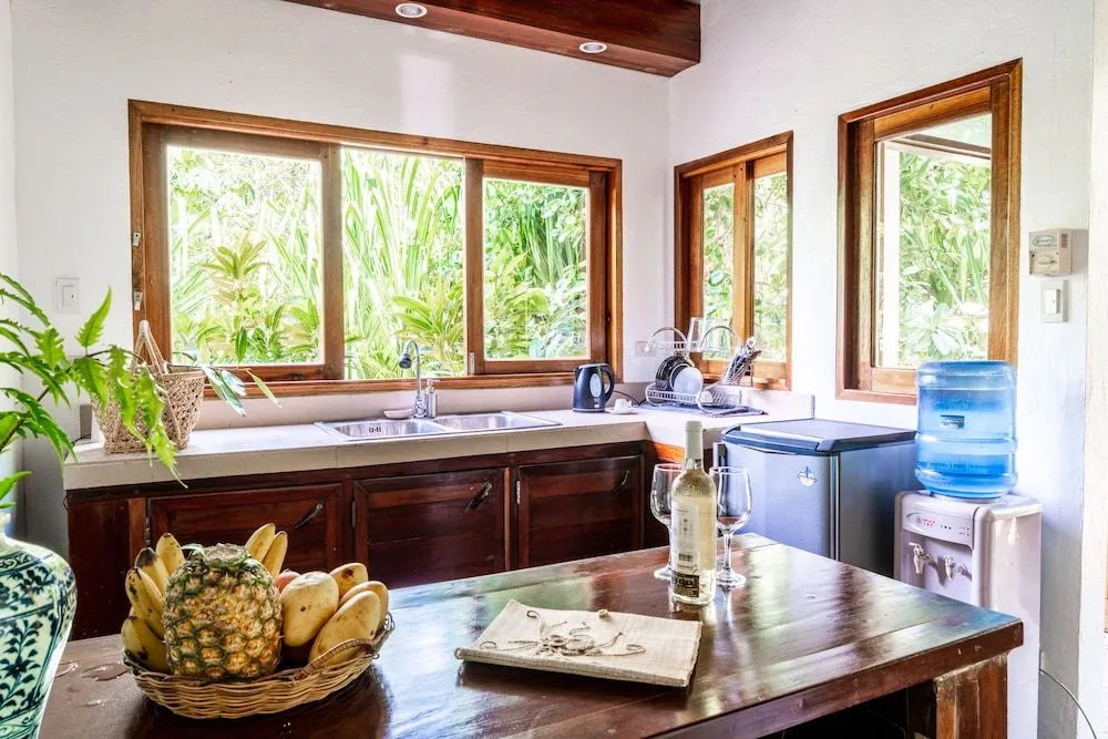 Greenhouse Siargao Roadside Boutique Apartments