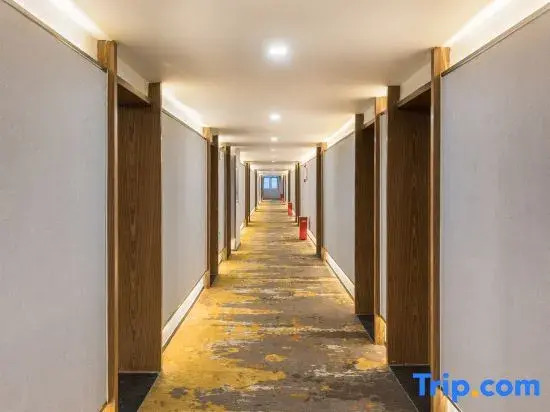 Magnolia Hotel (Beijing Fangzhuang Subway Station)
