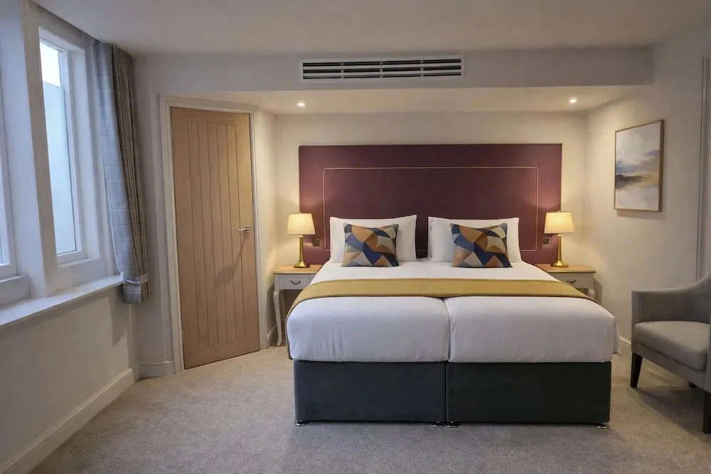 Modern Hotel Room In Historic Malthouse