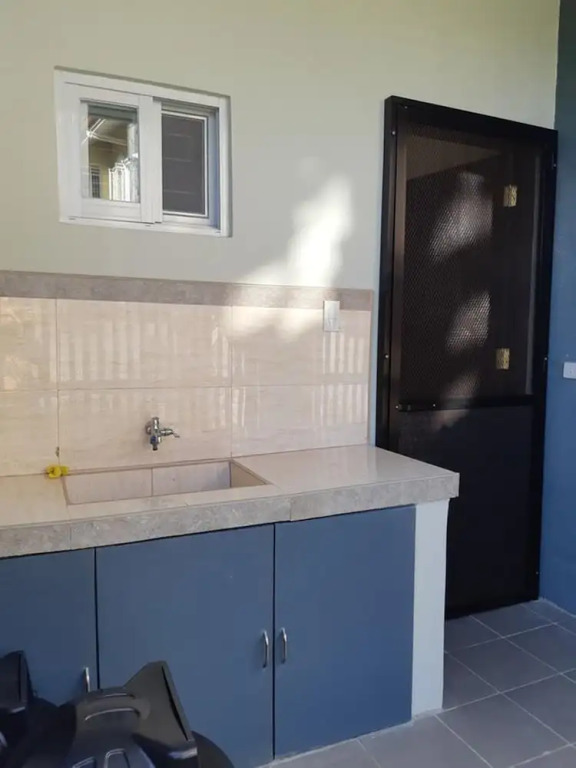Restful 3BR Hillside Duplex House