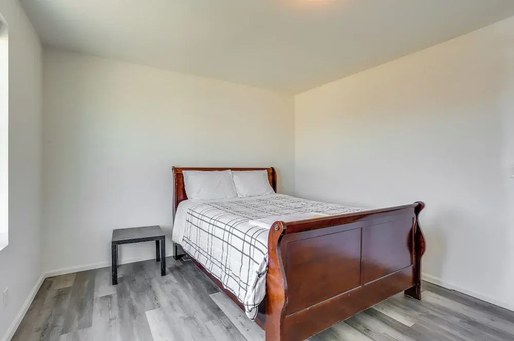 10 Mi to Dia: Family Home w/ Yard!