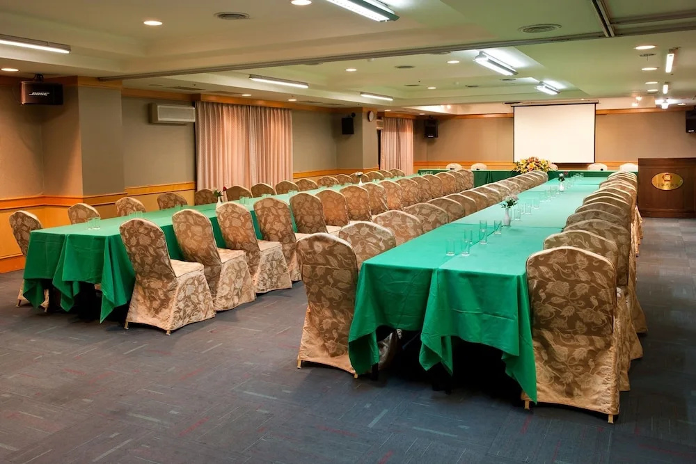 Chuto Plaza Hotel
