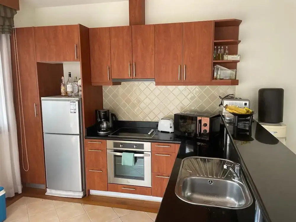 3Bed Villa - Sleeps 6 - Pool Garden Balcony